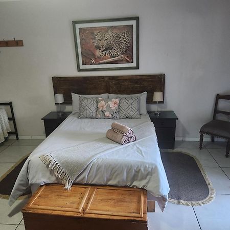 Mimosa Guesthouse Colesberg Eksteriør bilde